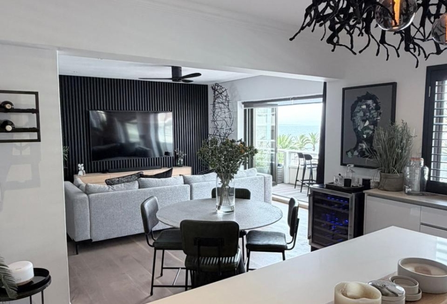 3 Bedroom Property for Sale in Sea Point Western Cape